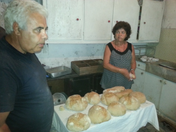 Η Μαργαρίτα και ο Ηλίας ποστιάζουν τα ψωμιά